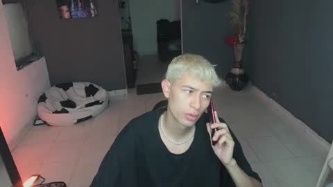 mattias     online show from March 11, 4:51 pm