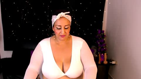 Daniella  online show from April 8, 3:42 am