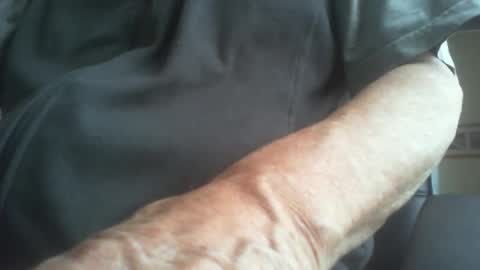 Maturedaddi online show from September 17, 9:24 am