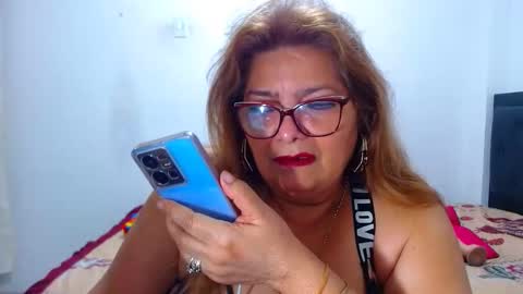 maturehot649 online show from December 14, 10:16 pm