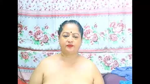matureindian654u online show from April 15, 9:59 pm