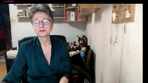 maturekate online show from October 23, 9:22 am