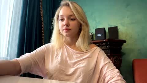 Eva  1st day online show from June 22, 6:21 am