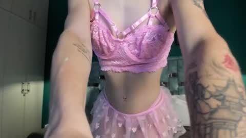 mavie_ivanova online show from February 2, 12:12 pm