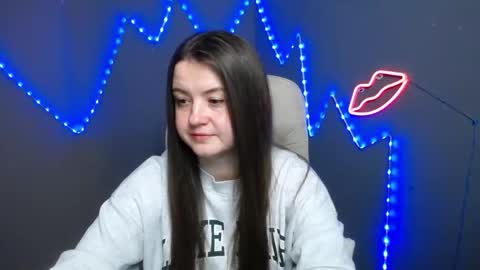 MavkaCute online show from April 29, 6:24 pm