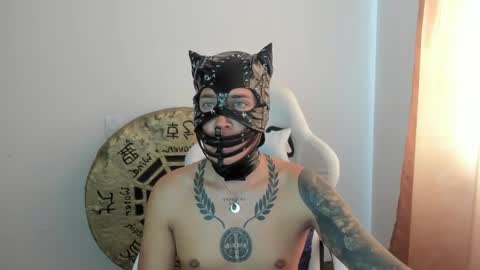 max__b online show from March 10, 6:12 pm