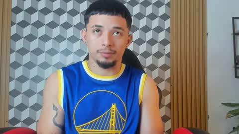 max_jowel online show from November 17, 2:14 am