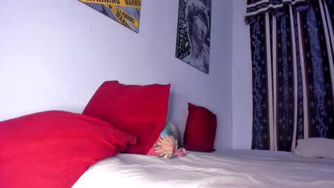 Max online show from February 17, 11:00 pm