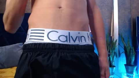 MAX--- online show from April 1, 5:52 am