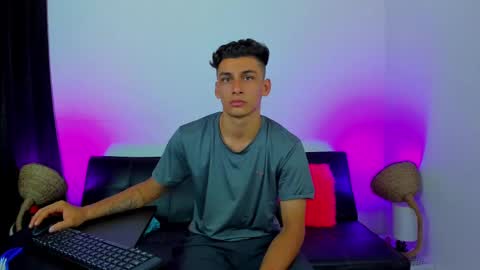 MAX     online show from October 7, 6:53 am