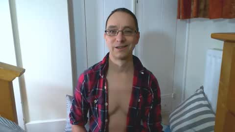 Max Davies online show from February 15, 5:33 pm