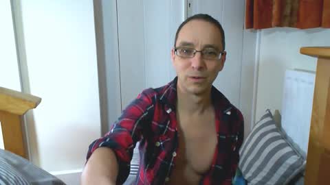 Max Davies online show from February 12, 12:09 pm