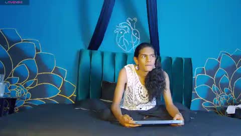 Maxi  Max online show from June 29, 6:40 pm