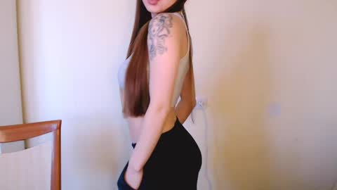 Joanna online show from April 14, 9:45 am