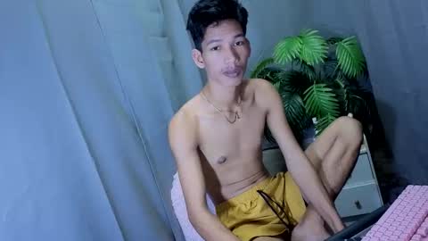 Reyn online show from October 14, 5:21 am