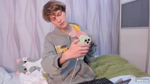 maxim burn online show from September 30, 3:33 pm