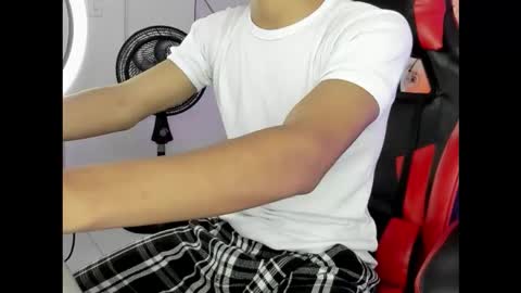 Maximiliano online show from November 6, 3:04 pm