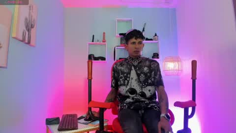 MAXIMO online show from July 19, 4:04 am