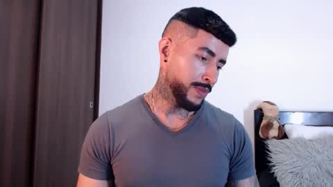 Independent Model online show from March 3, 2:26 am