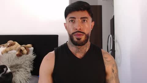 Independent Model online show from June 3, 4:37 am