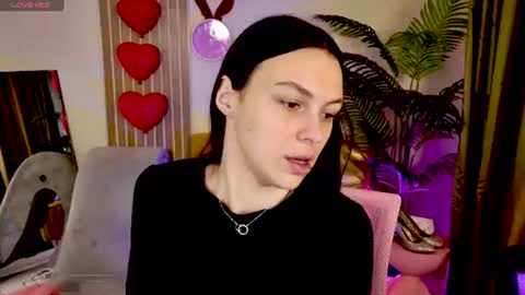 MaxinCarroll online show from June 14, 10:06 am