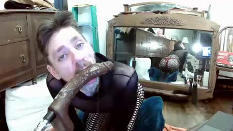 maxjr8008 online show from November 21, 8:01 am