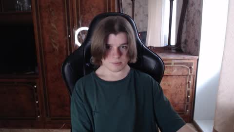 Max online show from February 14, 1:03 pm