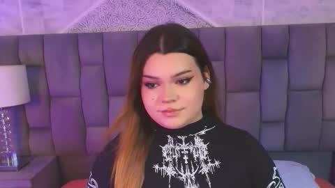 Maxine Minx online show from December 4, 10:09 pm