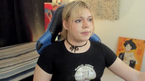 Maxine Minx online show from January 9, 6:27 am