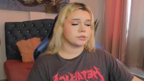 Maxine Minx online show from February 11, 3:29 pm