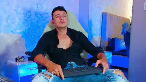 may lyonheart online show from July 9, 1:20 am