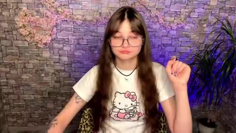 may online show from May 26, 2:23 pm
