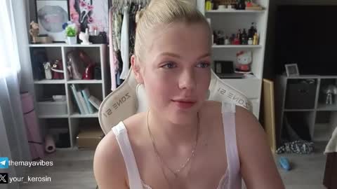 Maya online show from May 24, 3:58 am