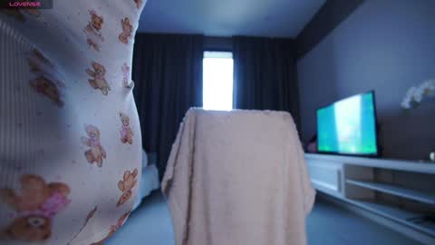 Maya online show from February 22, 4:05 am