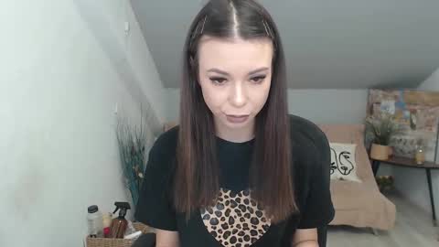 mayawill online show from January 12, 1:40 pm