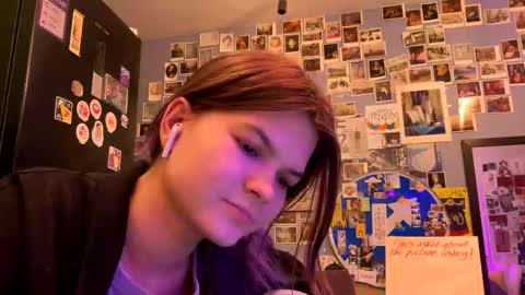 Rose online show from March 11, 8:12 pm