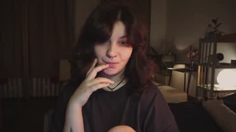 Snapshot of maymary_ chatting on January 16, 6:14 am Mary  . online show from January 16, 6:14 am
