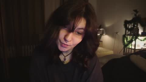 Snapshot of maymary_ chatting on December 27, 5:52 am Mary  . online show from December 27, 5:52 am