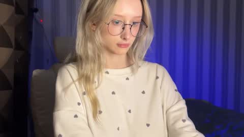 mayvi_cold online show from February 20, 9:09 pm