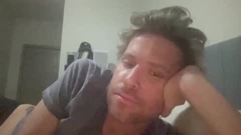 Snapshot of mbnc chatting on December 22, 6:49 am lol online show from December 22, 6:49 am