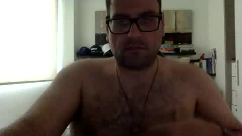 VzlaMan online show from October 31, 9:04 pm