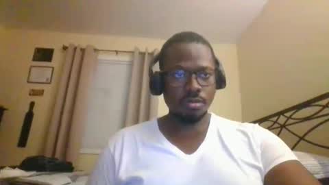 Mark online show from April 15, 2:26 am