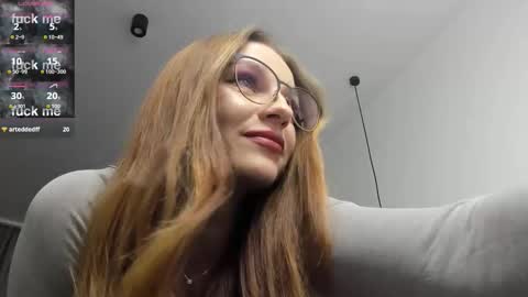 mcfly_11 online show from January 13, 10:39 pm