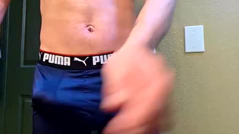 mclovinmackay online show from February 23, 6:43 pm