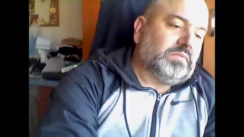 Snapshot of mcp7 chatting on October 27, 9:09 am mcp7 online show from October 27, 9:09 am
