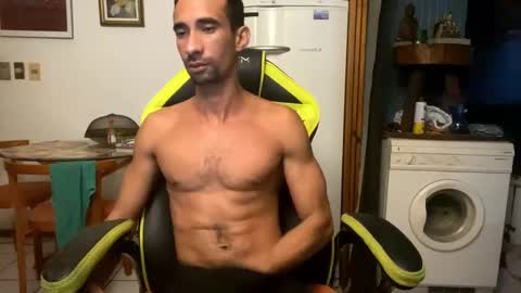 mdbisc online show from February 8, 9:15 pm