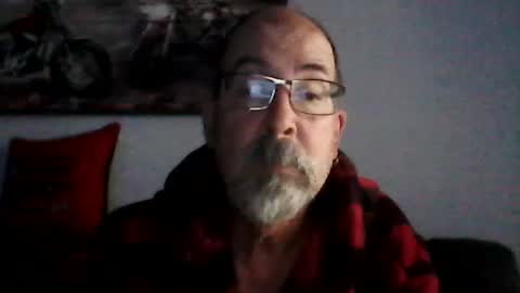me at home online show from July 24, 10:34 am