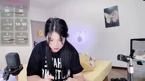 medusanamei online show from October 7, 10:55 am