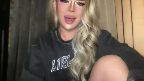 GODDESS OF ALL GODDESSES online show from January 9, 4:01 pm