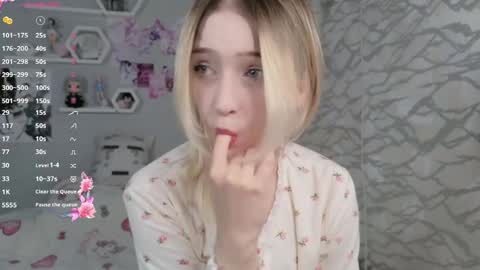 Megan  online show from June 3, 1:14 pm